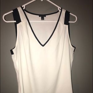 Ann Taylor White Black Trim Shell Size S